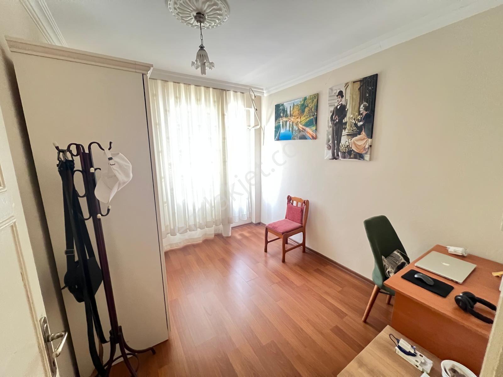 Prestij'den Cumhuriyet'te Battı Çıktı Civarı Tertemiz 3+1 Daire - Görsel 11