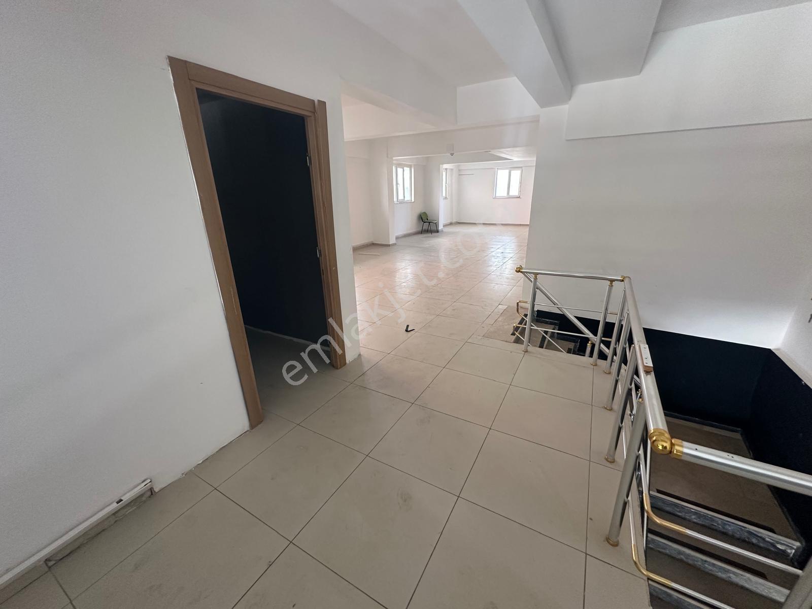 Uyaran79 Gayrimenkul Gaziantep Kilis Yolu 463m2 3 Katlı Dükkan - Görsel 18