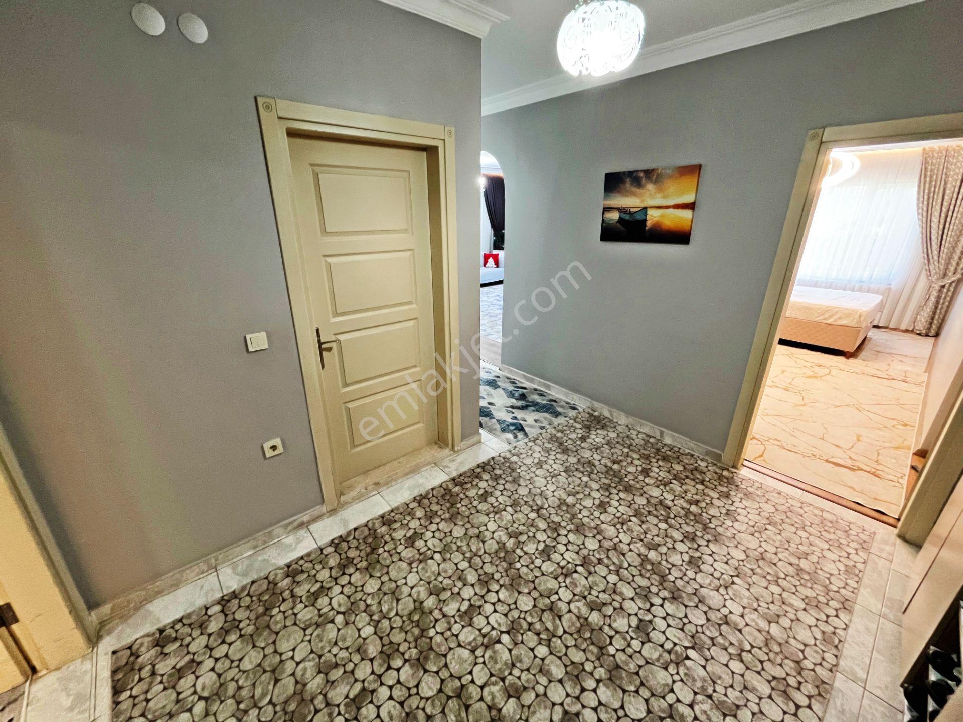 Aktif'ten Kadıköy'de Satılık 3+1 Asansörlü Ön Cephe Çift Balkonlu Daire - Görsel 6