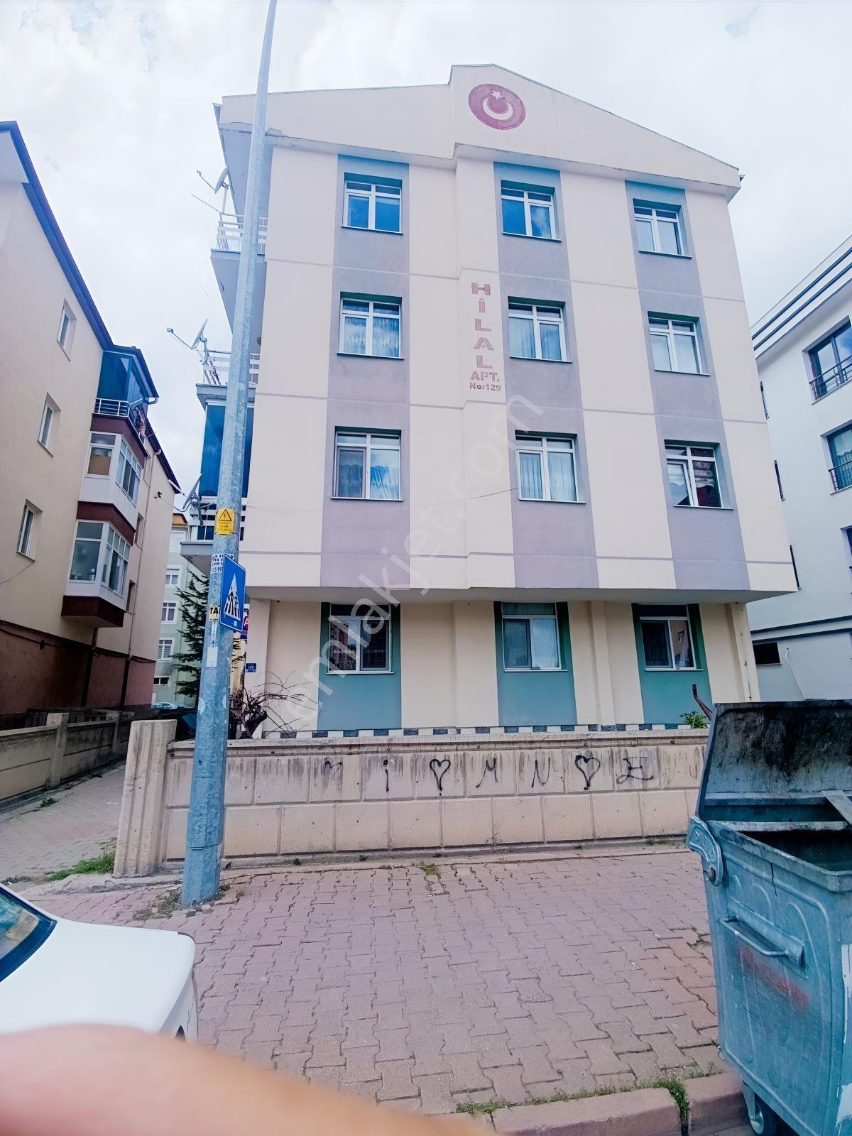 Harika Konumlu Kombili Arakat Satılık 3+1 Daire - Görsel 8