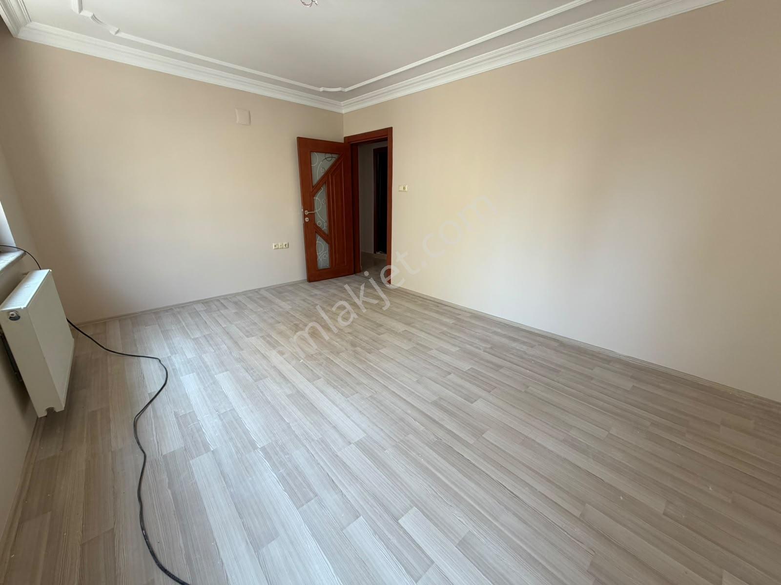 Podyum Parka Yakın Işıktepe Mh. Ara Kat Geniş 3+1 Kiralık Daire - Görsel 7