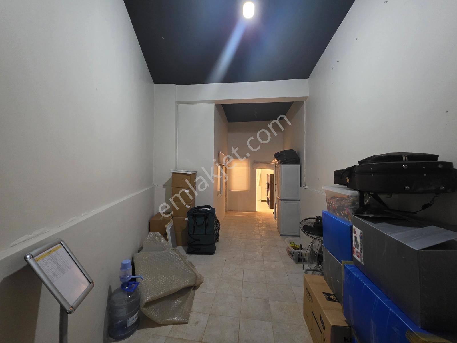 Remaxtan Satılık Cadde Üzerinde Köşe Başında Yeni Binada 200 M2 - Görsel 21