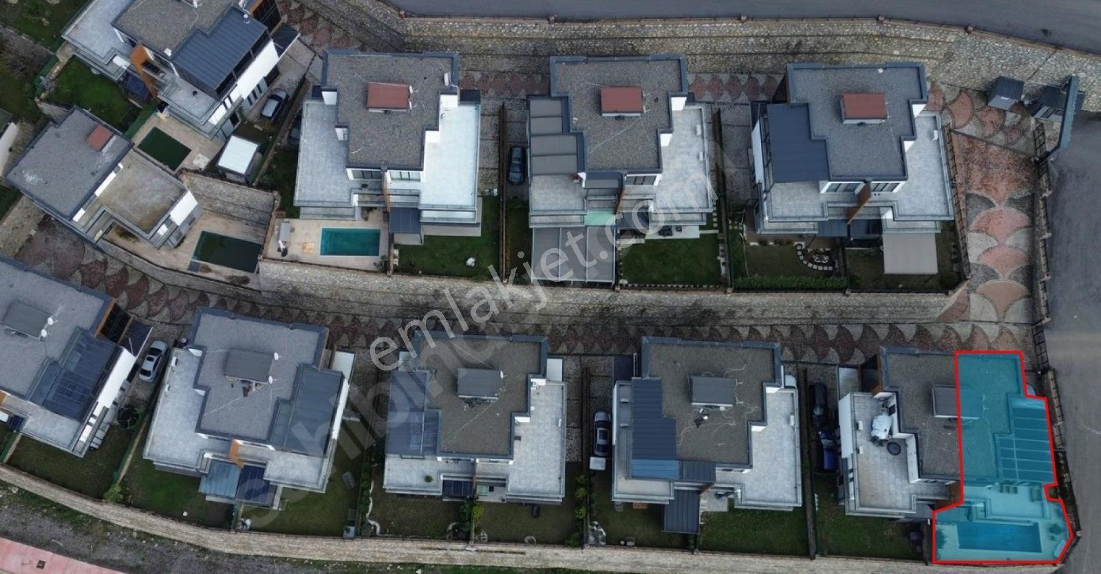 Serdivan Özarlife Sitesinde 6+1 Lüks Triplex Villa Özelhavuzlu - Görsel 3