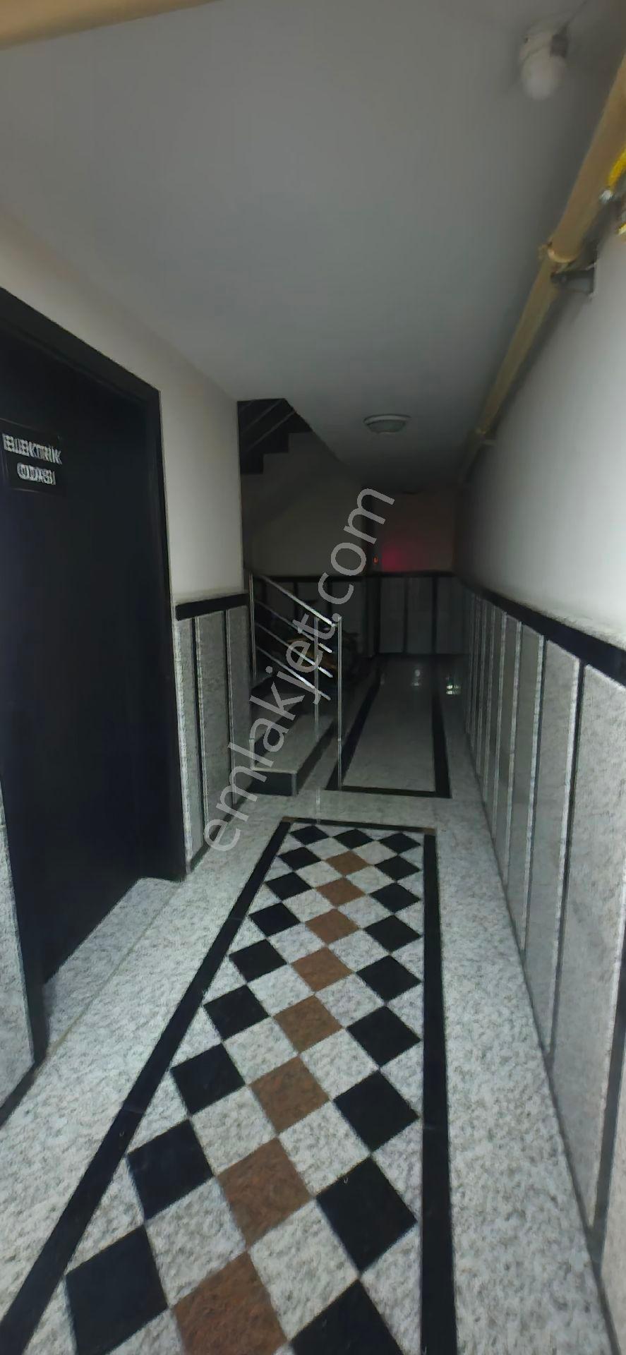 Bornova Da 3+1 Kiralık Geniş Daire - Görsel 32
