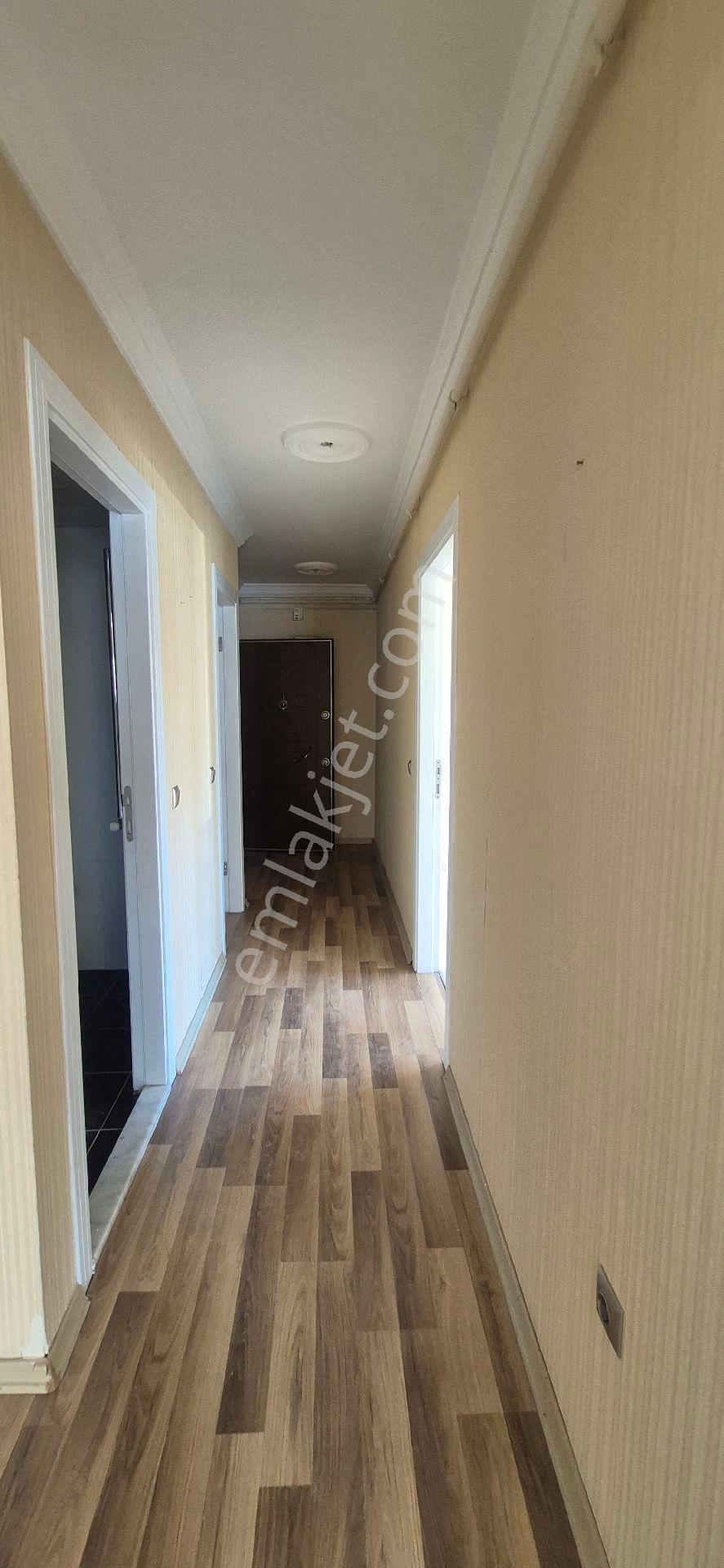 Bornova Da 3+1 Kiralık Geniş Daire - Görsel 14