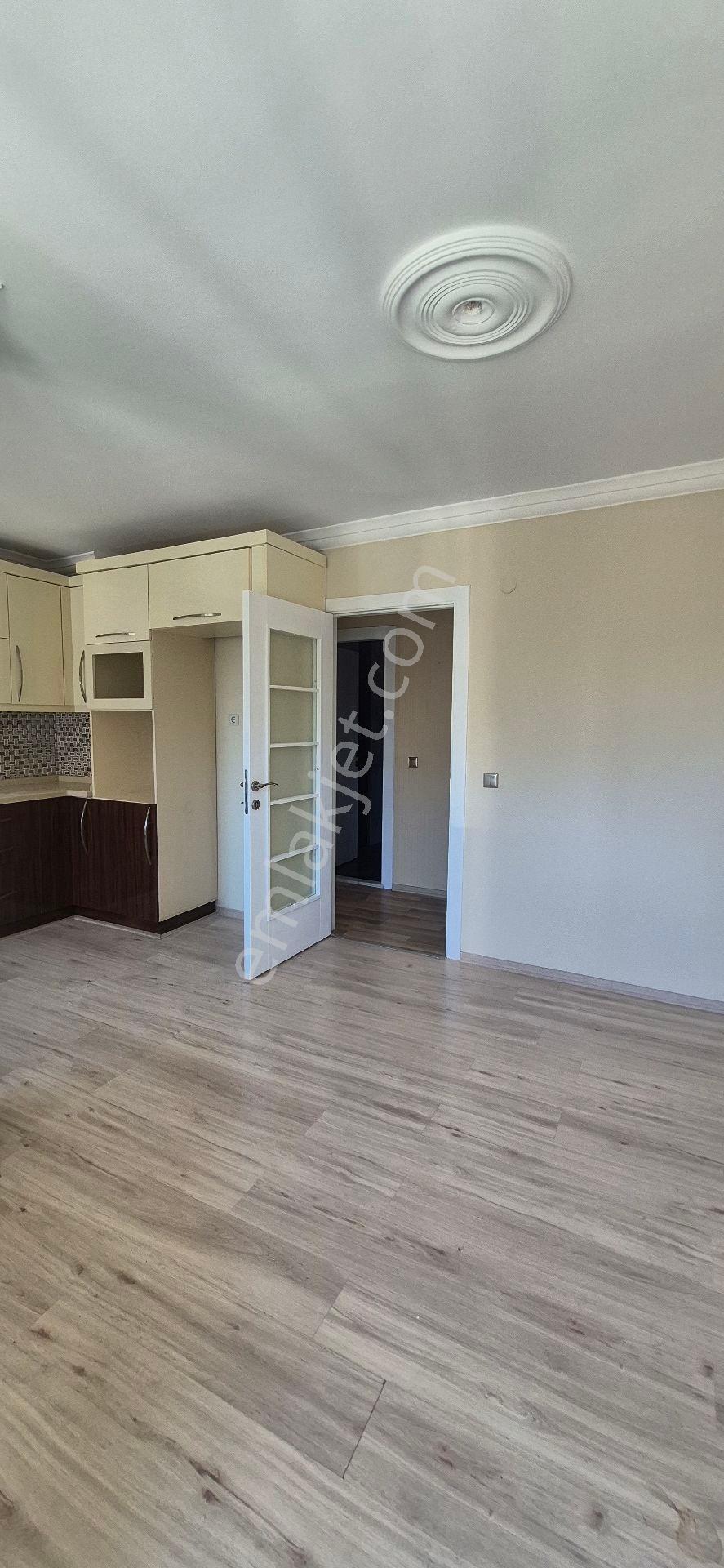 Bornova Da 3+1 Kiralık Geniş Daire - Görsel 35