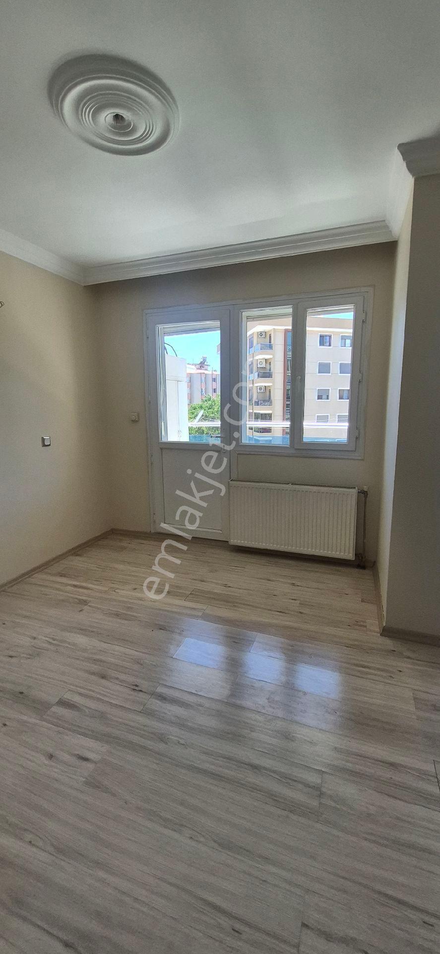 Bornova Da 3+1 Kiralık Geniş Daire - Görsel 9