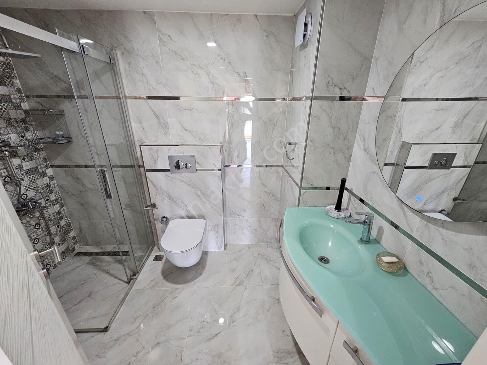 İçerenköy Kiptaş Evleri'nde 3+1 Balkonlu Çift Banyolu 145m2 Kiralık Boş Daire - Görsel 17