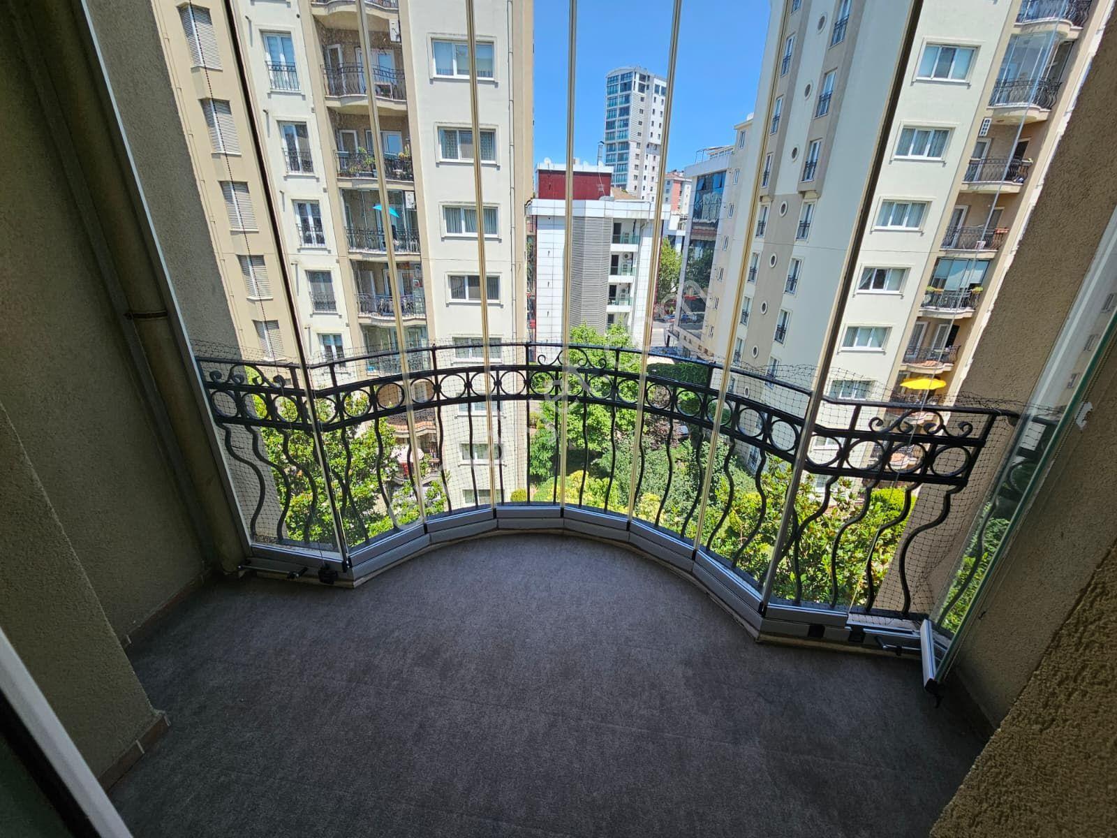İçerenköy Kiptaş Evleri'nde 3+1 Balkonlu Çift Banyolu 145m2 Kiralık Boş Daire - Görsel 19
