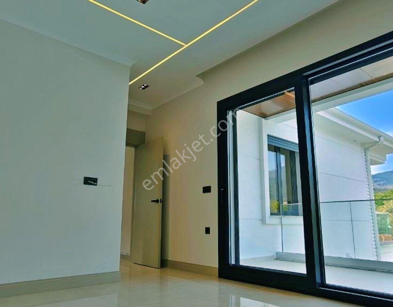 Uytundan Gürede Müstakil Yüzme Havuzlu 3+1 Ultralüks Villa - Görsel 35
