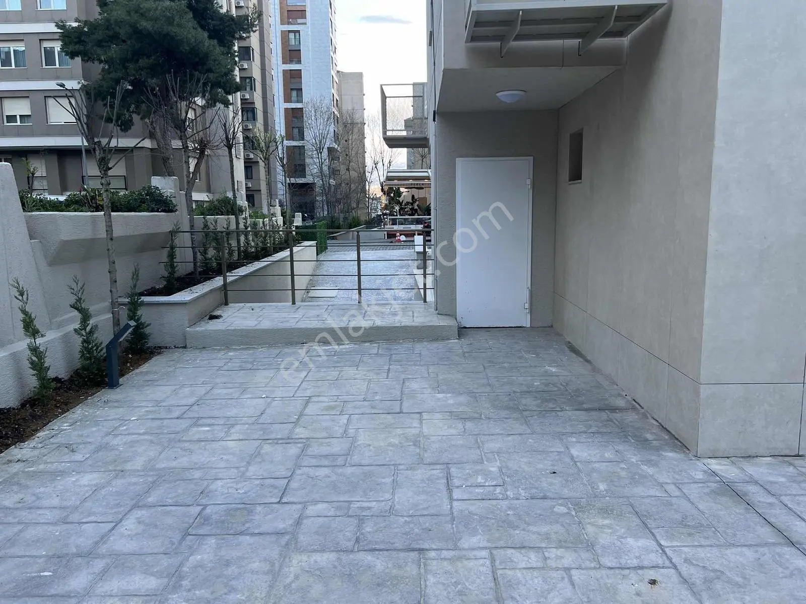 Suadiye Şaşkınbakka'da Bağdat'a 2. Binada İş Yerine Konuta Uygun - Görsel 4