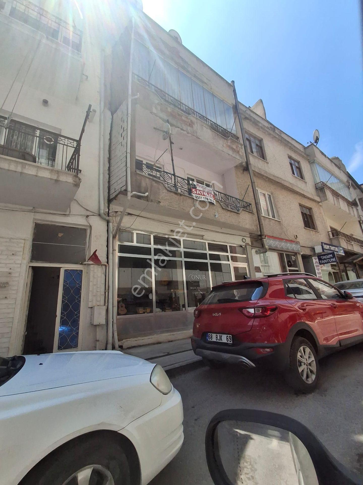 Aksaray Zincirli Mah. Çarşı Merkezde Satılık 2+1 Kupon Daire