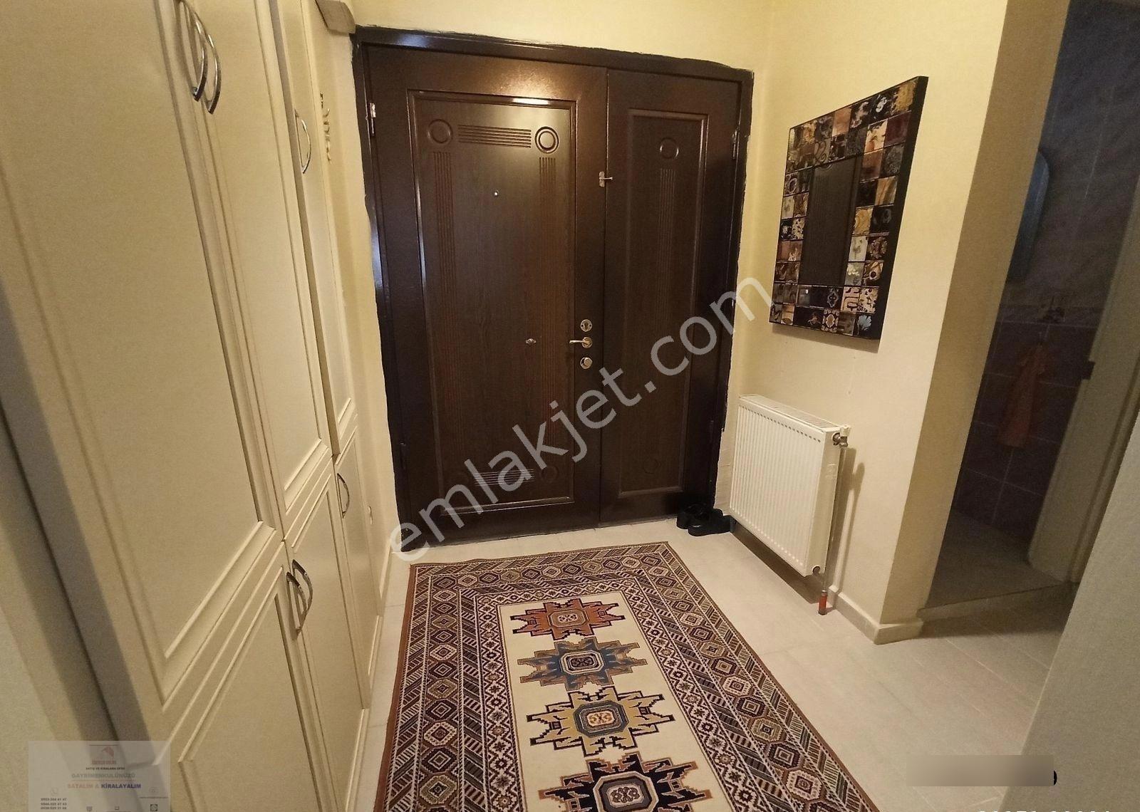 Esenyurt Merkezde Özyurtlar Avm Arkasında 220 M2 Tripleks Villa - Görsel 9