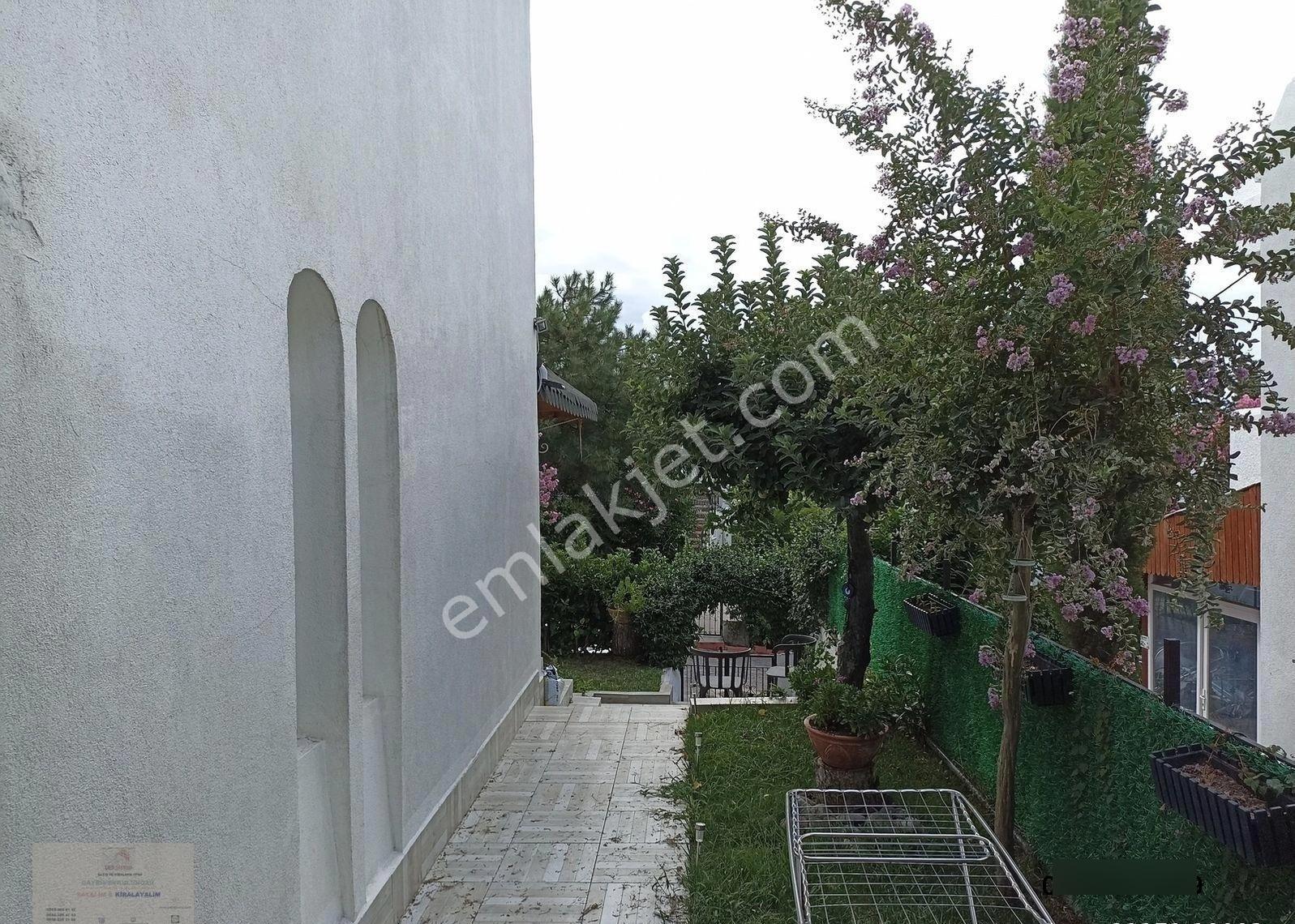 Çok Acil Denize Sıfır Villa Kent Sitesinde Deniz Manzaralı Havuz - Görsel 9