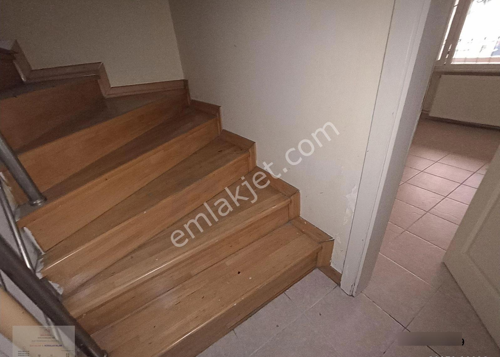 Esenyurt Merkezde 75 M2 1+1 Site İçinde Bahçekatı Ön Cephe Boş - Görsel 26
