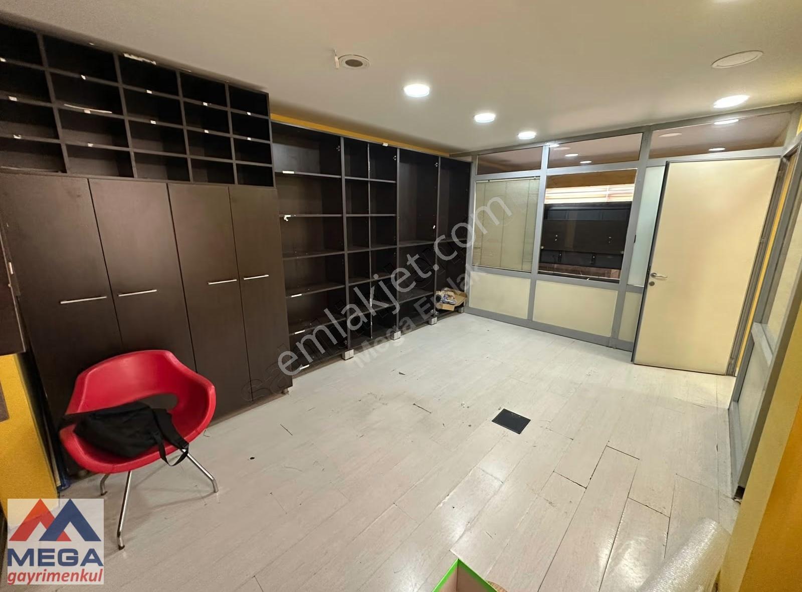 Rıhtımda Kadıköy Palas İş Hanında Ofis - Görsel 9
