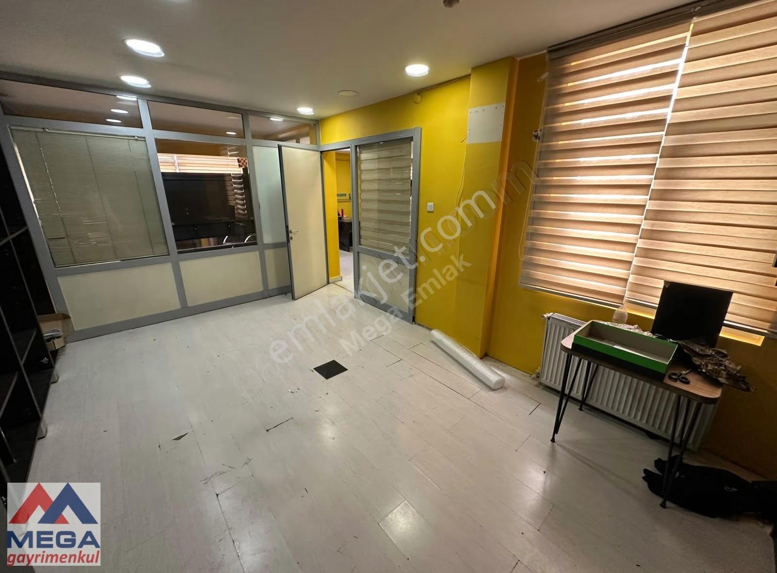 Rıhtımda Kadıköy Palas İş Hanında Ofis - Görsel 5