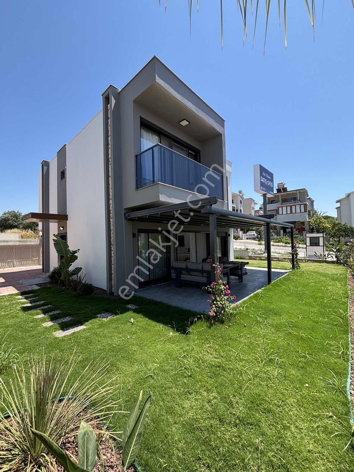 Kuşadası Karaovada Müstakil Geniş Bahçeli 3+1 Villa - Görsel 21