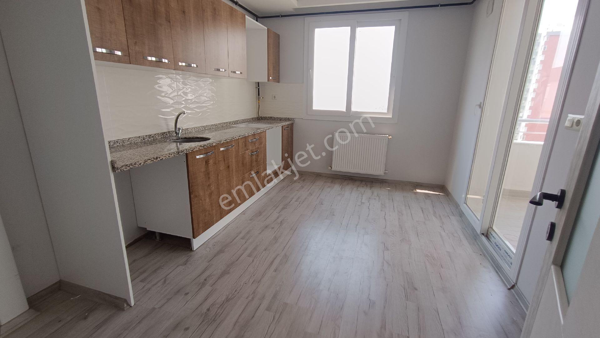 Gültepe Mahallesinde Site İçerisinde 3+1 Kapalı Mutfak Geniş Kiralık Daire - Görsel 10