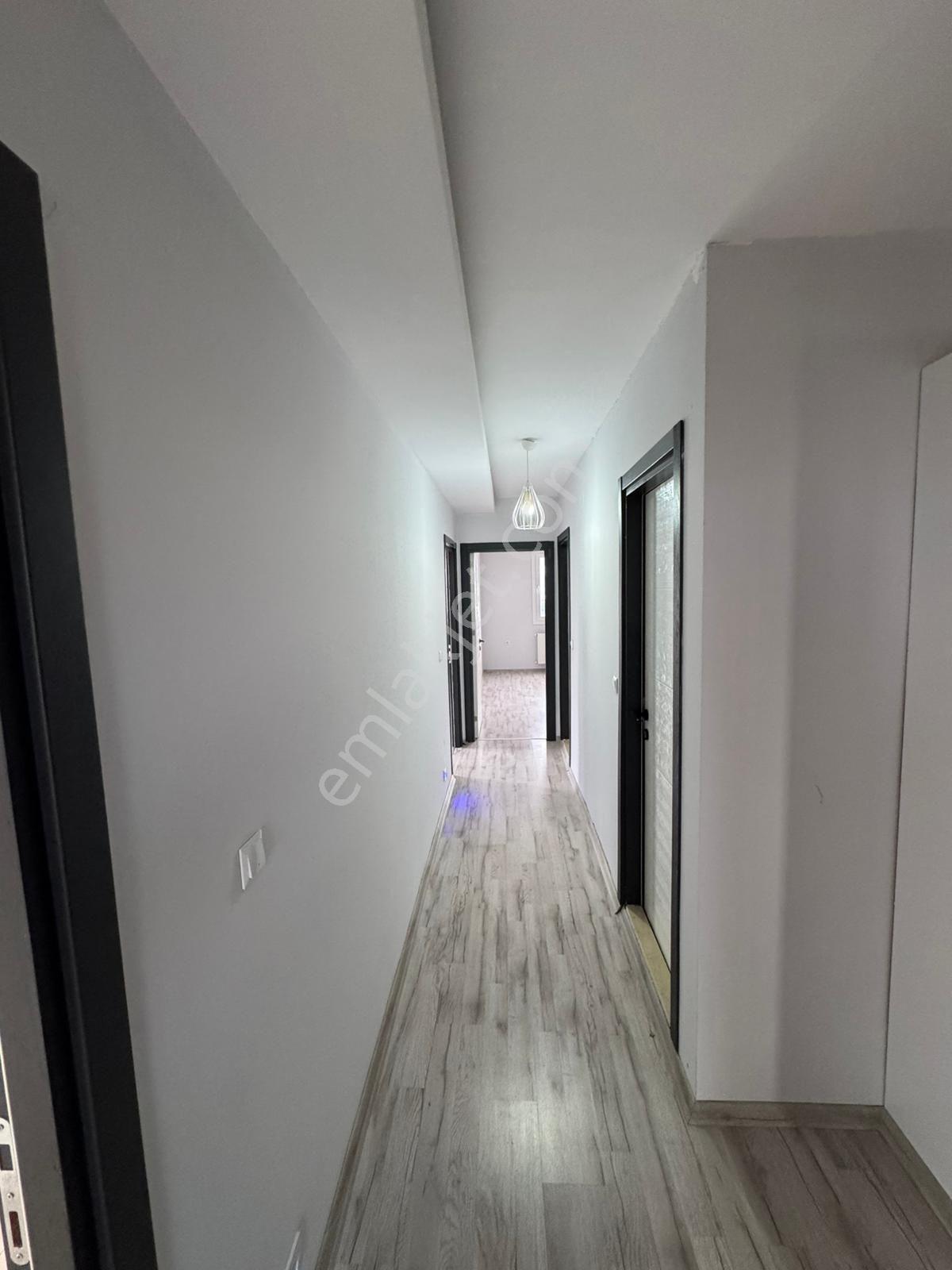 Gültepe Mahallesinde Site İçerisinde 3+1 Kapalı Mutfak Geniş Kiralık Daire - Görsel 19
