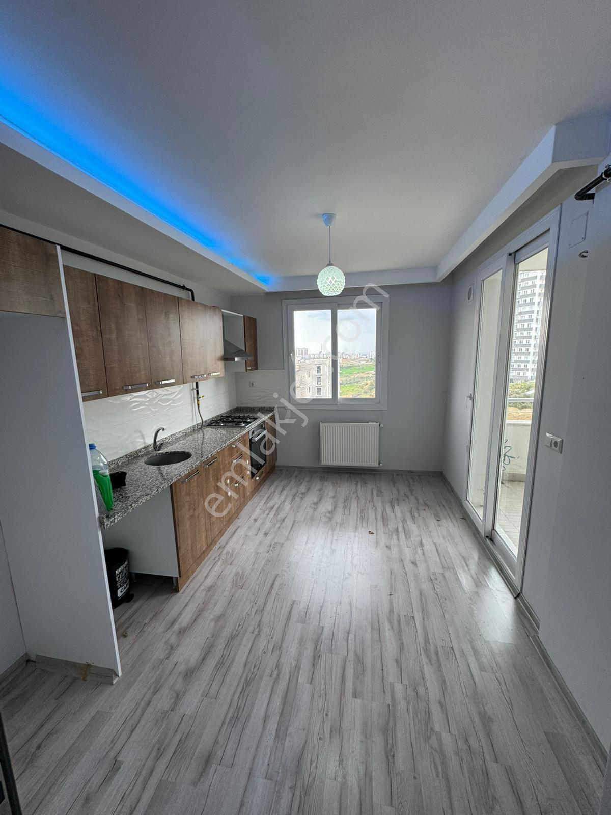 Gültepe Mahallesinde Site İçerisinde 3+1 Kapalı Mutfak Geniş Kiralık Daire - Görsel 11