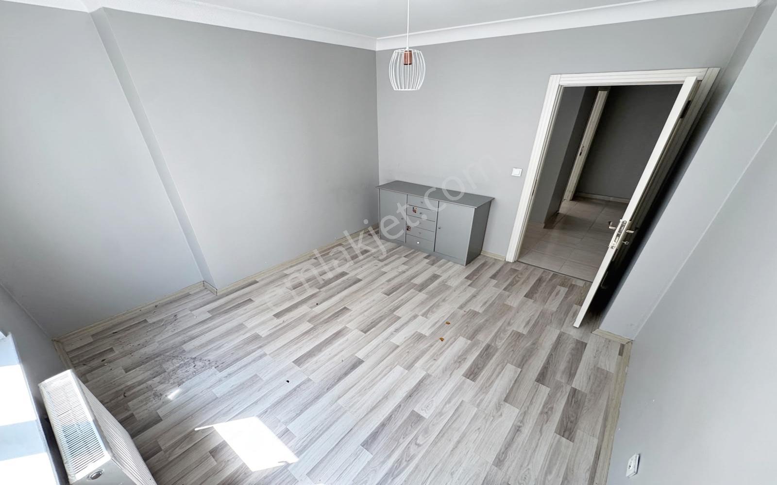 Atapark Mahalle'si 340 Cadde Dibi Ebv. Banyolu 3+1 Kiralık Daire - Görsel 20