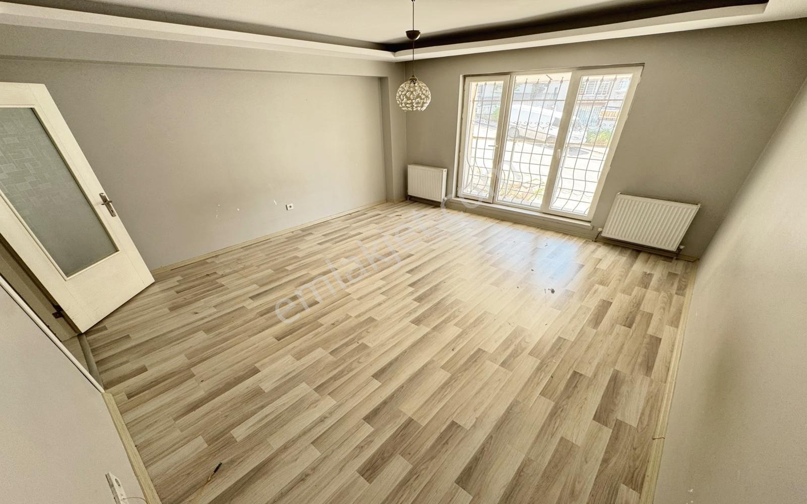 Atapark Mahalle'si 340 Cadde Dibi Ebv. Banyolu 3+1 Kiralık Daire - Görsel 6
