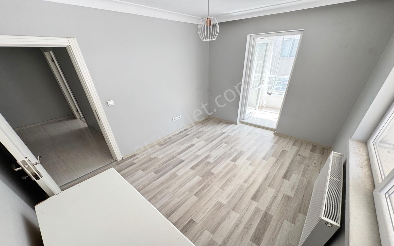 Atapark Mahalle'si 340 Cadde Dibi Ebv. Banyolu 3+1 Kiralık Daire - Görsel 9