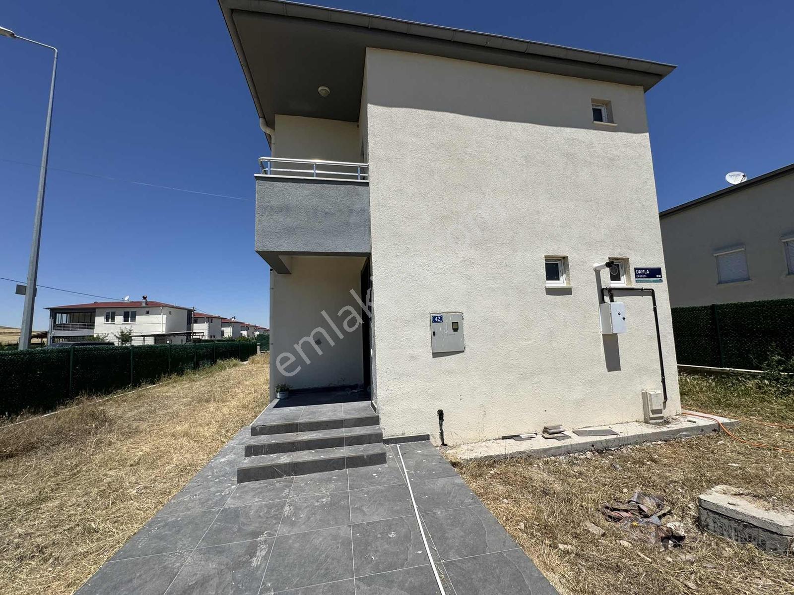 Terziköy Villalarında Satılık Bağımsız Girişli Villa - Görsel 18