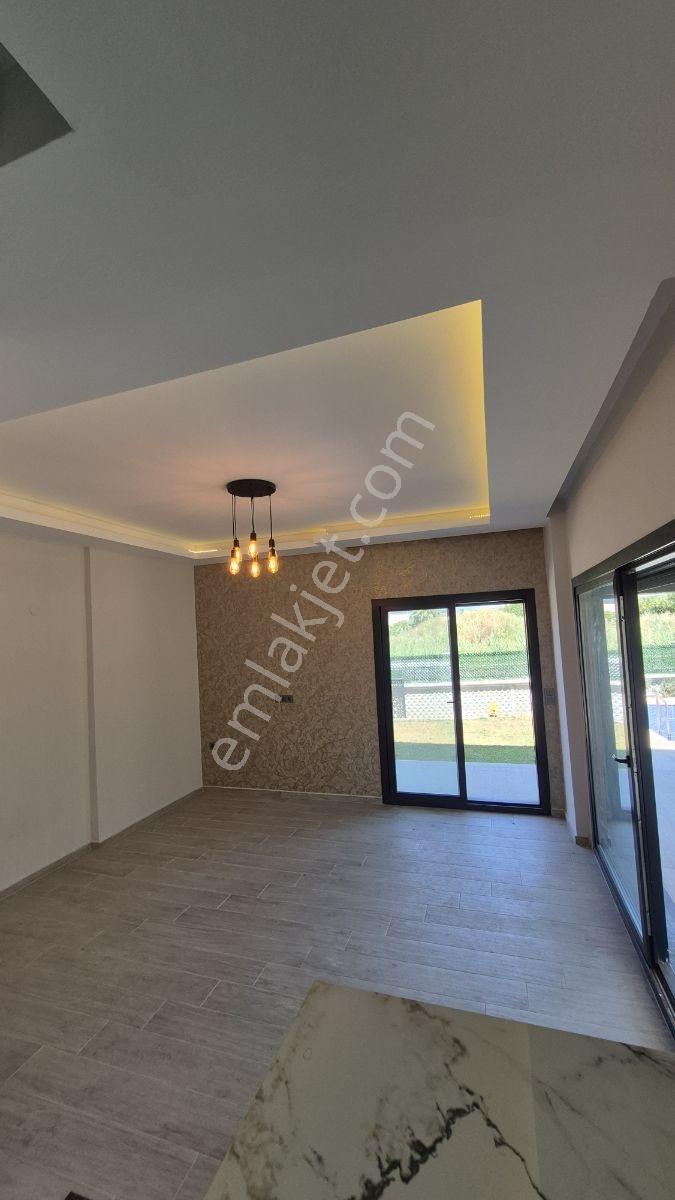 Kuşadası Güzelcamlıda 4+1 Villa Tek Müstakil 420m2 Arsa - Görsel 5