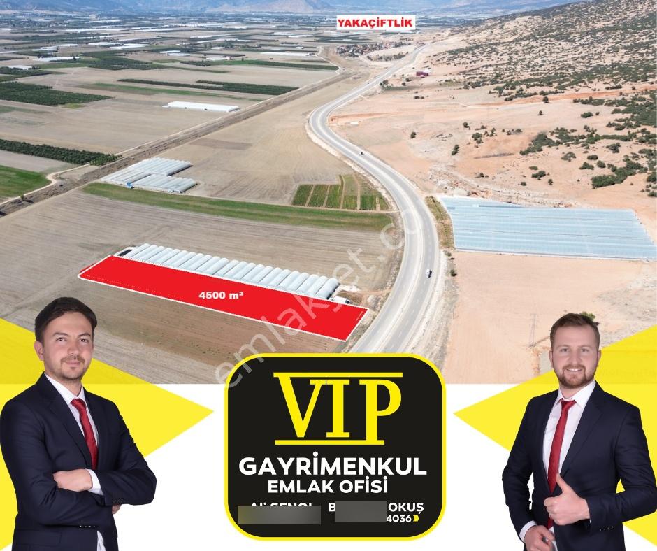 Vıp Gayrimenkul' Den 4500 M² Yakaçiftlik Anayol Kenarı Arazi