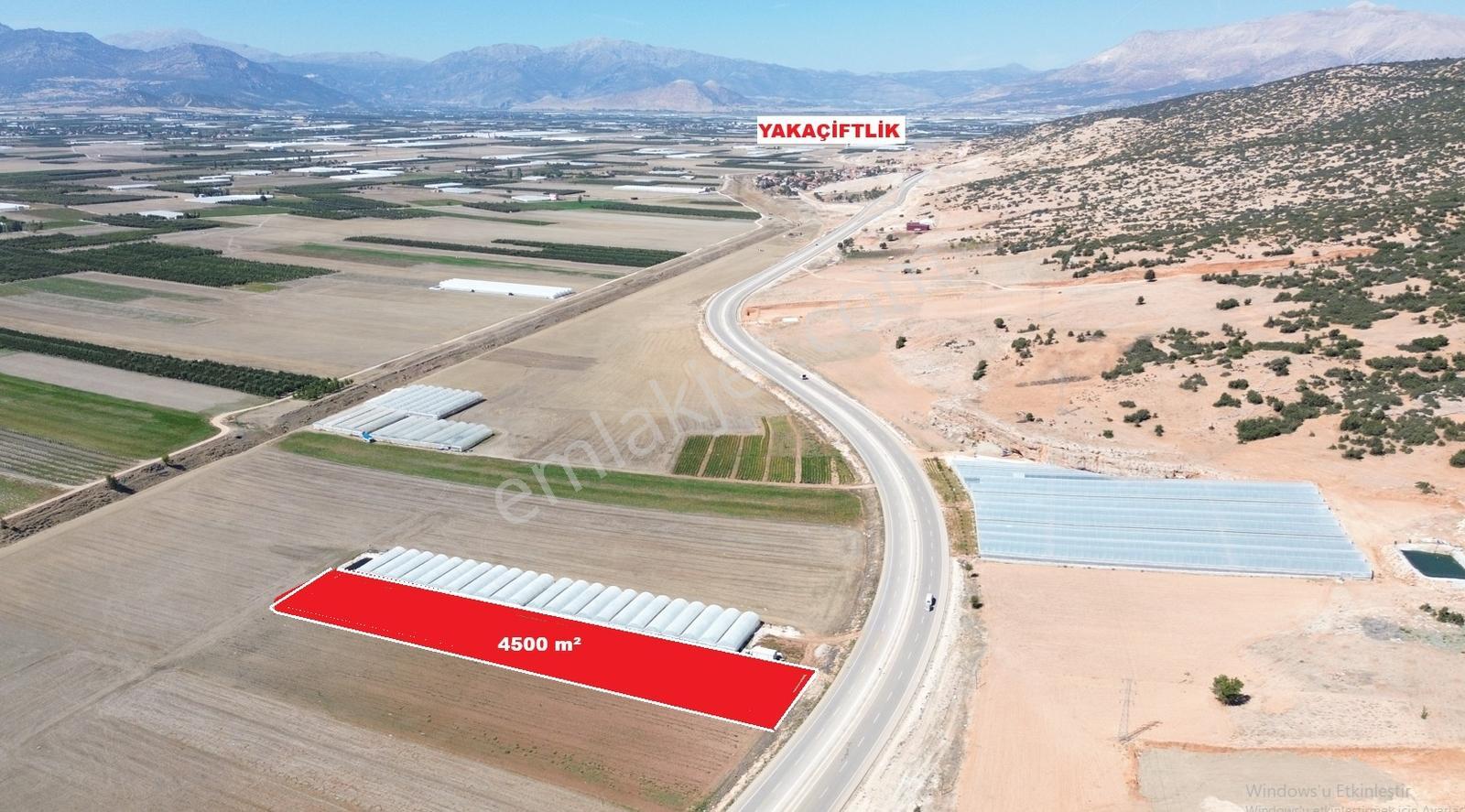 Vıp Gayrimenkul' Den 4500 M² Yakaçiftlik Anayol Kenarı Arazi - Görsel 6