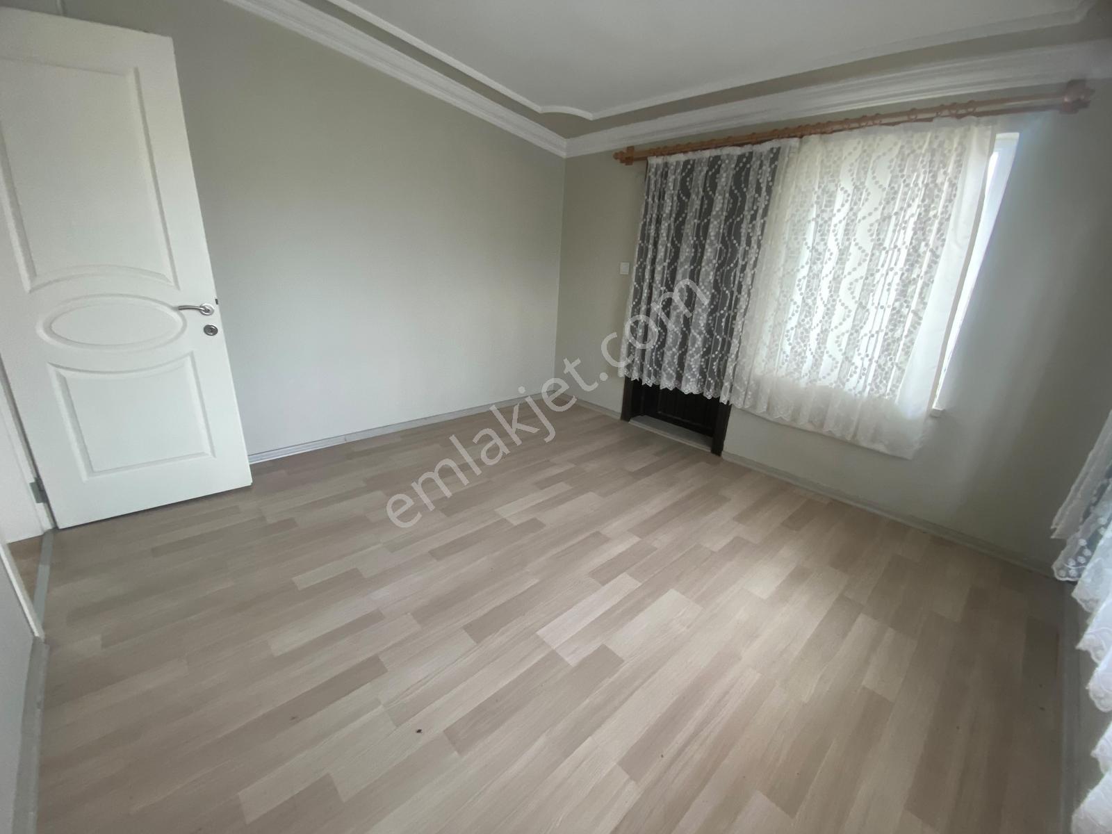 Meydankavağı'nda - Emsalsiz Genişlikte 3+1 Kiralık Daire - Görsel 6