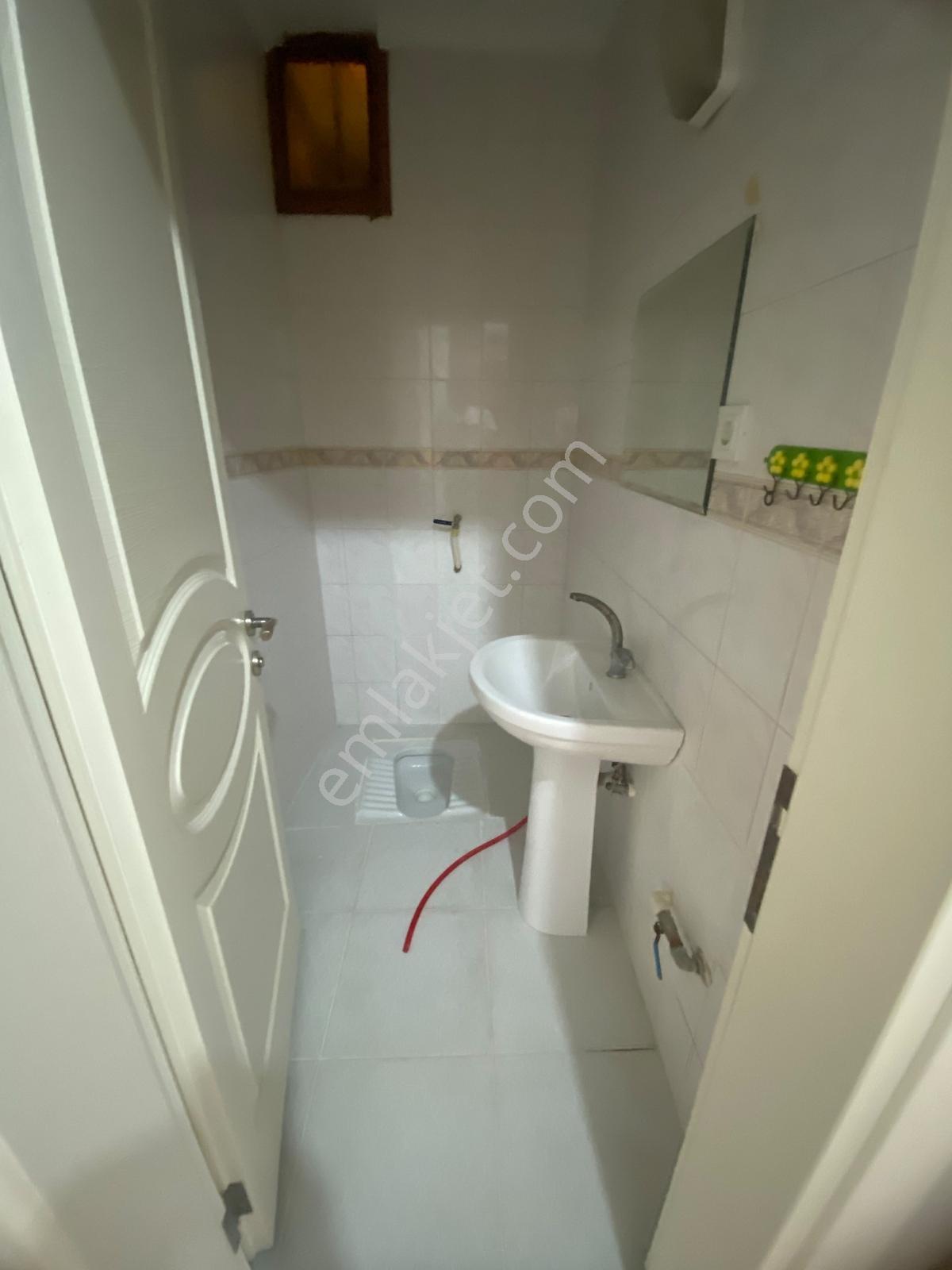 Meydankavağı'nda - Emsalsiz Genişlikte 3+1 Kiralık Daire - Görsel 8