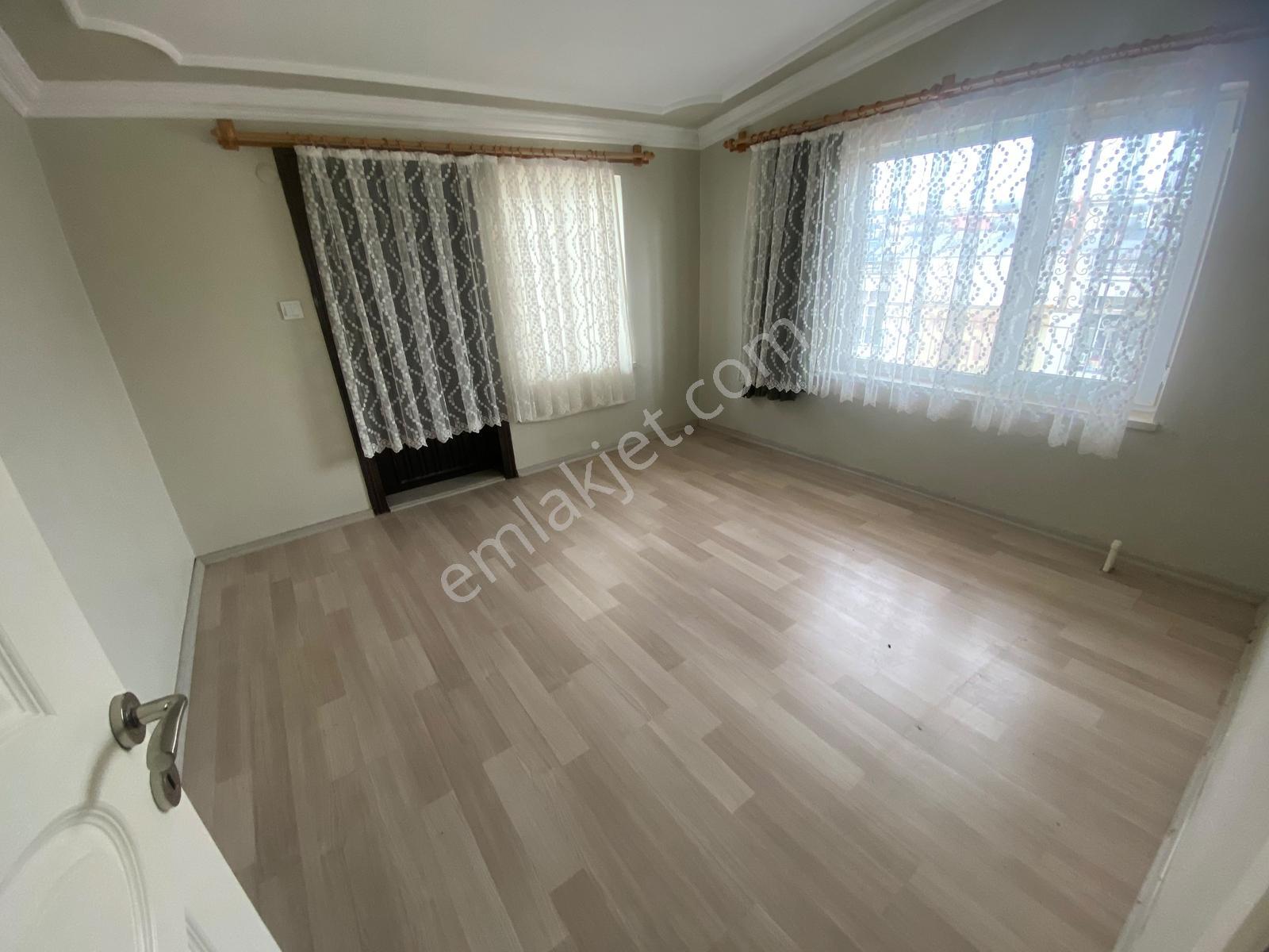 Meydankavağı'nda - Emsalsiz Genişlikte 3+1 Kiralık Daire - Görsel 13