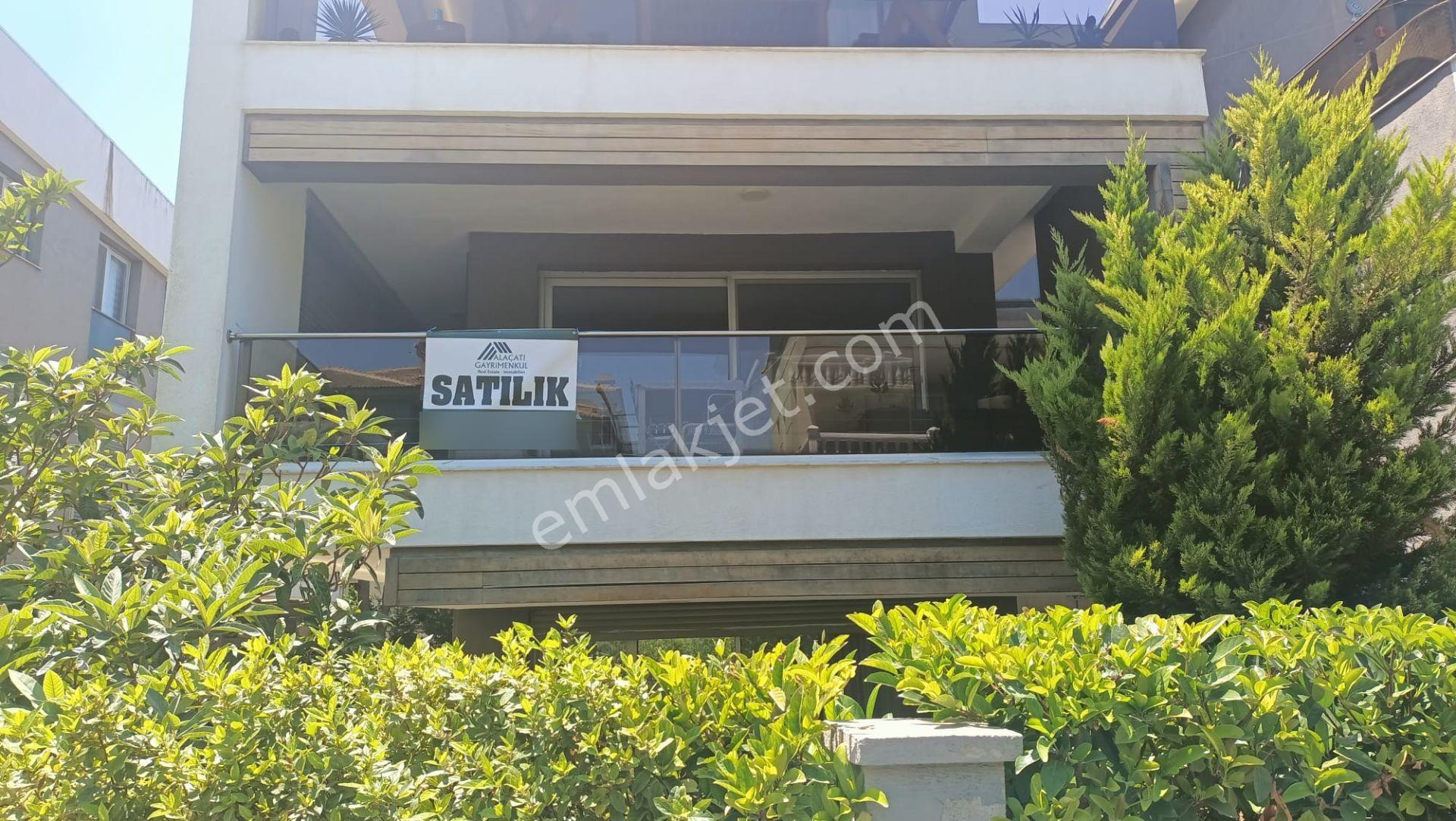 Çeşme Merkez Marinaya Yürüme Mesafesinde Lüks Aydınlık Daire