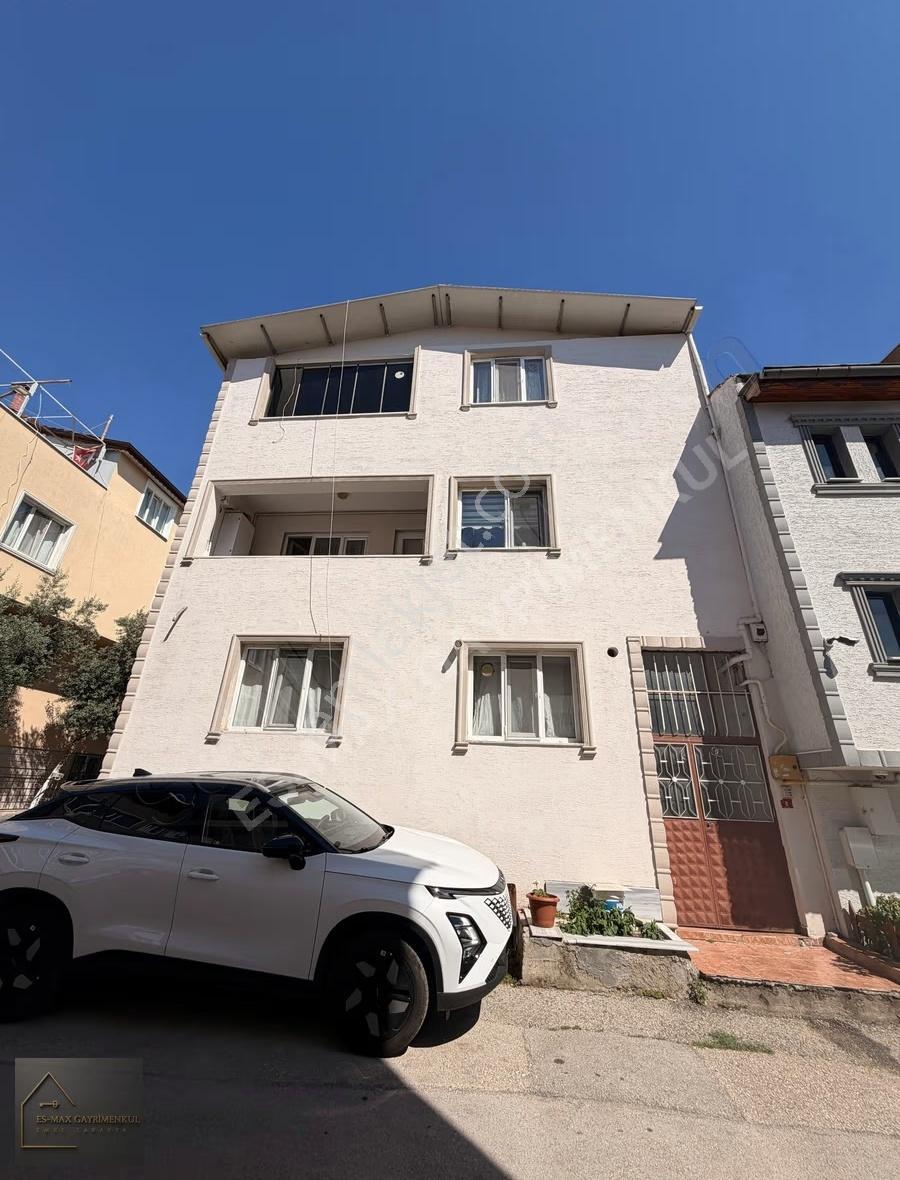 Üçevler'de Dumlupınar Cadde Üzeri 1+1 Kiralık Daire