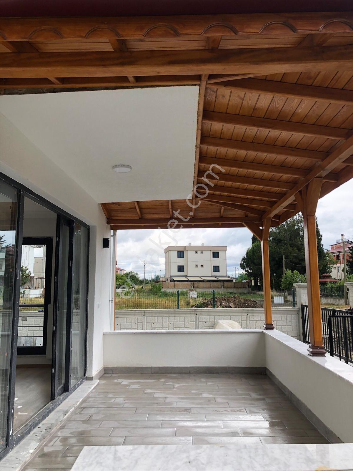 Furkan Emlak'tan Atakum Taflan'da 5+1 248m2 3 Katlı Sıfır Villa - Görsel 13