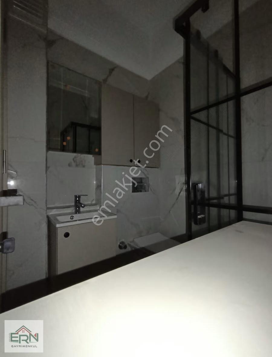 Yüksek Giriş, Yerden Isıtmalı, Kapalı Otoparklı, Sıfır 2+1 - Görsel 29