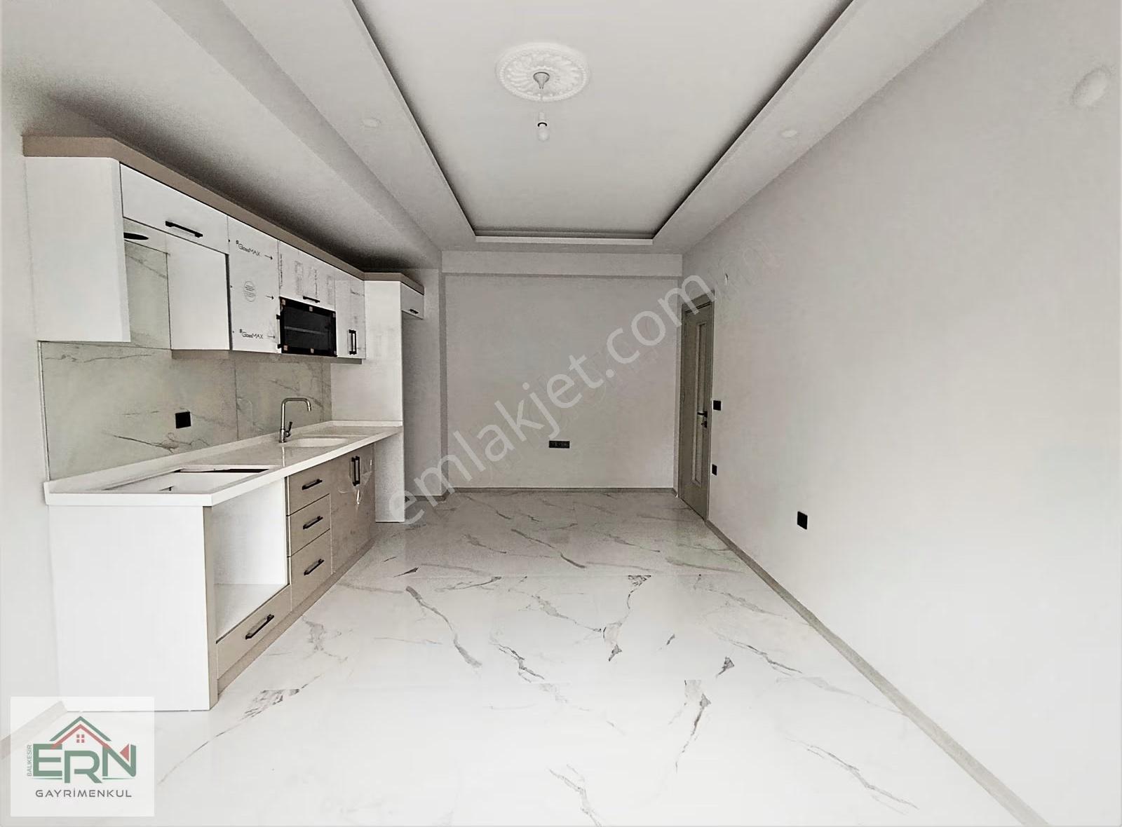 Yüksek Giriş, Yerden Isıtmalı, Kapalı Otoparklı, Sıfır 2+1 - Görsel 21