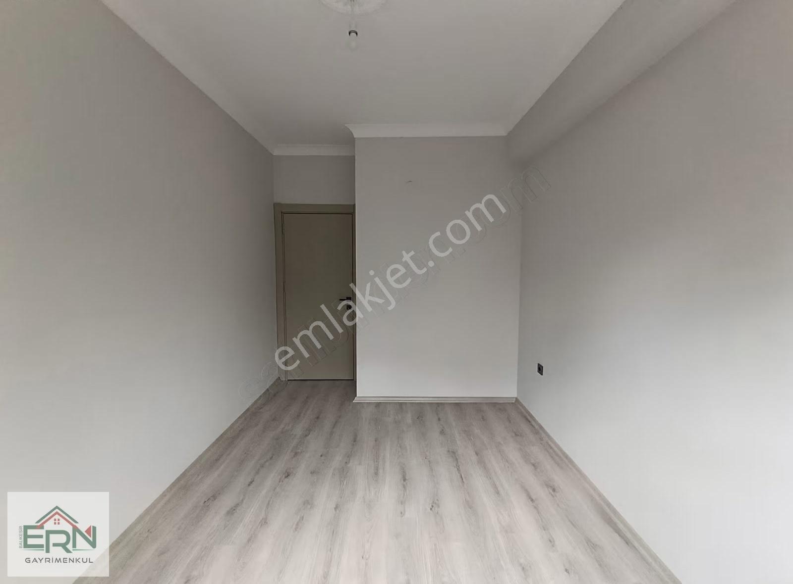 Yüksek Giriş, Yerden Isıtmalı, Kapalı Otoparklı, Sıfır 2+1 - Görsel 20