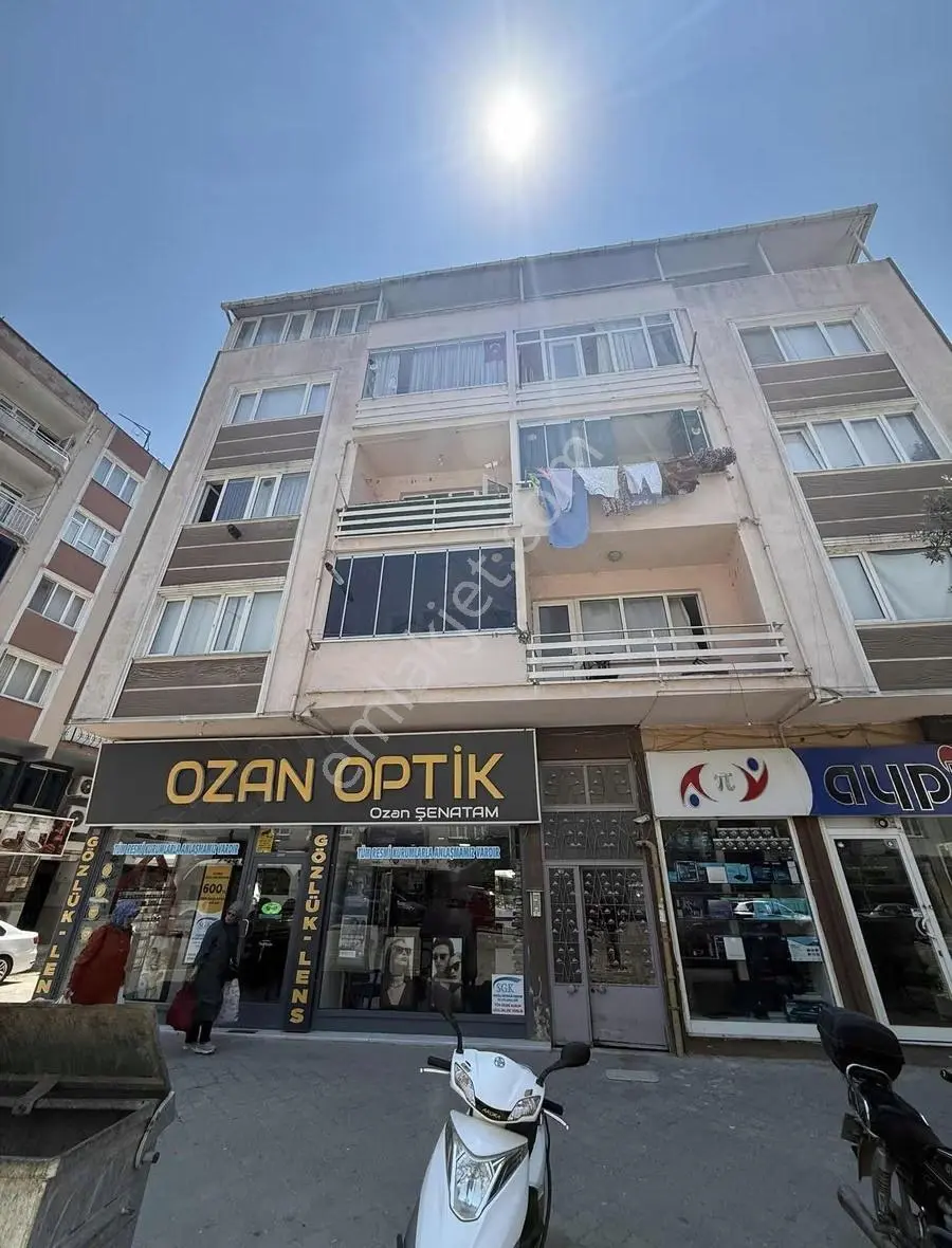 Hamidiye Mahallesi Cadde Üzeri 145 M2 Masrafsız Daire
