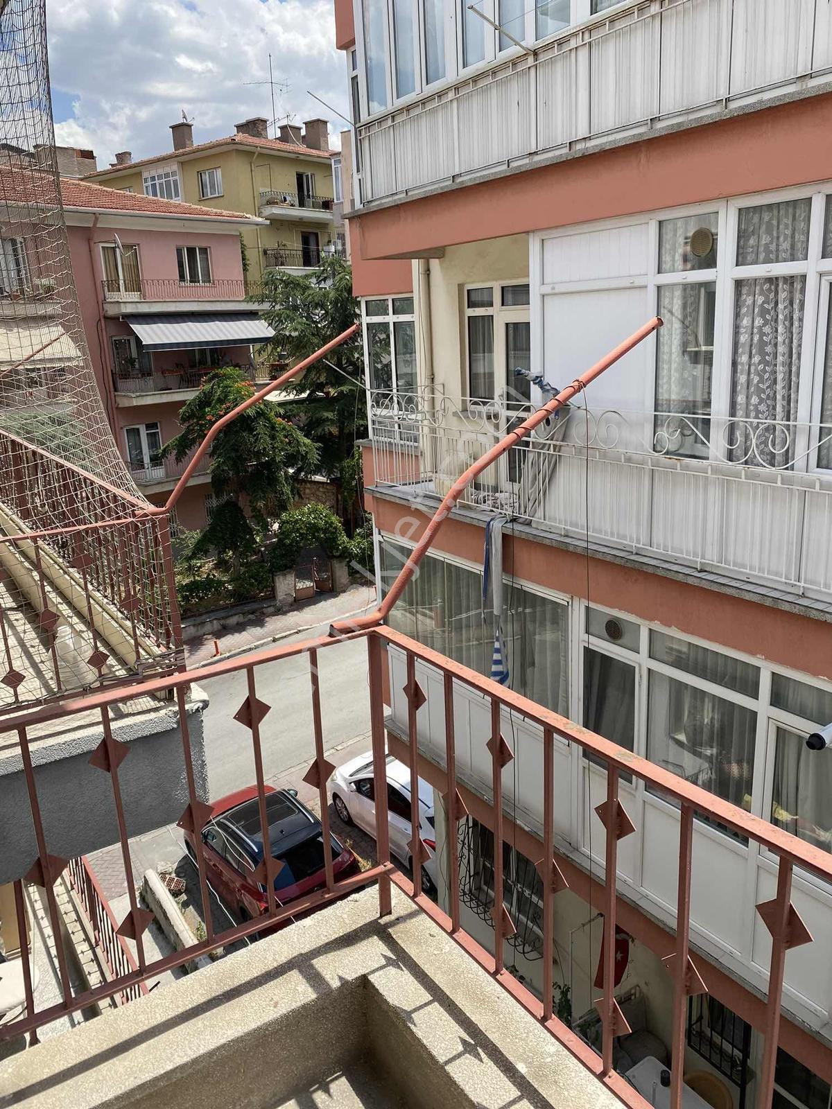 Kolej Aydoğmuş Sokakta 2+1 Satılık Daire - Görsel 22
