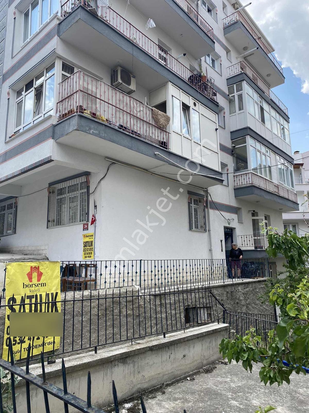 Kolej Aydoğmuş Sokakta 2+1 Satılık Daire