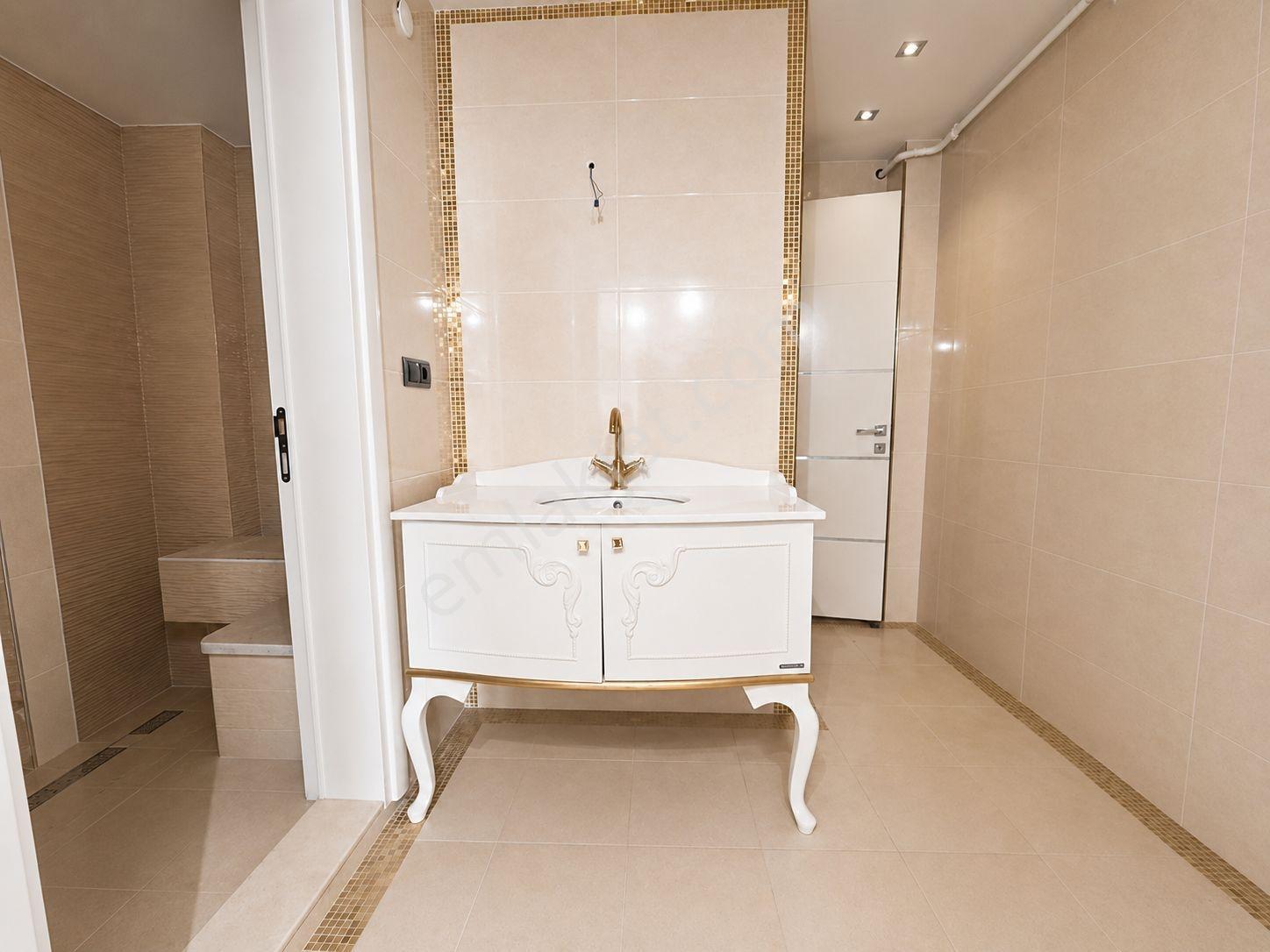 Nilüfer Özlüce'de Prestijli Site İçerisinde 5+2 Lüks Villa - Görsel 4