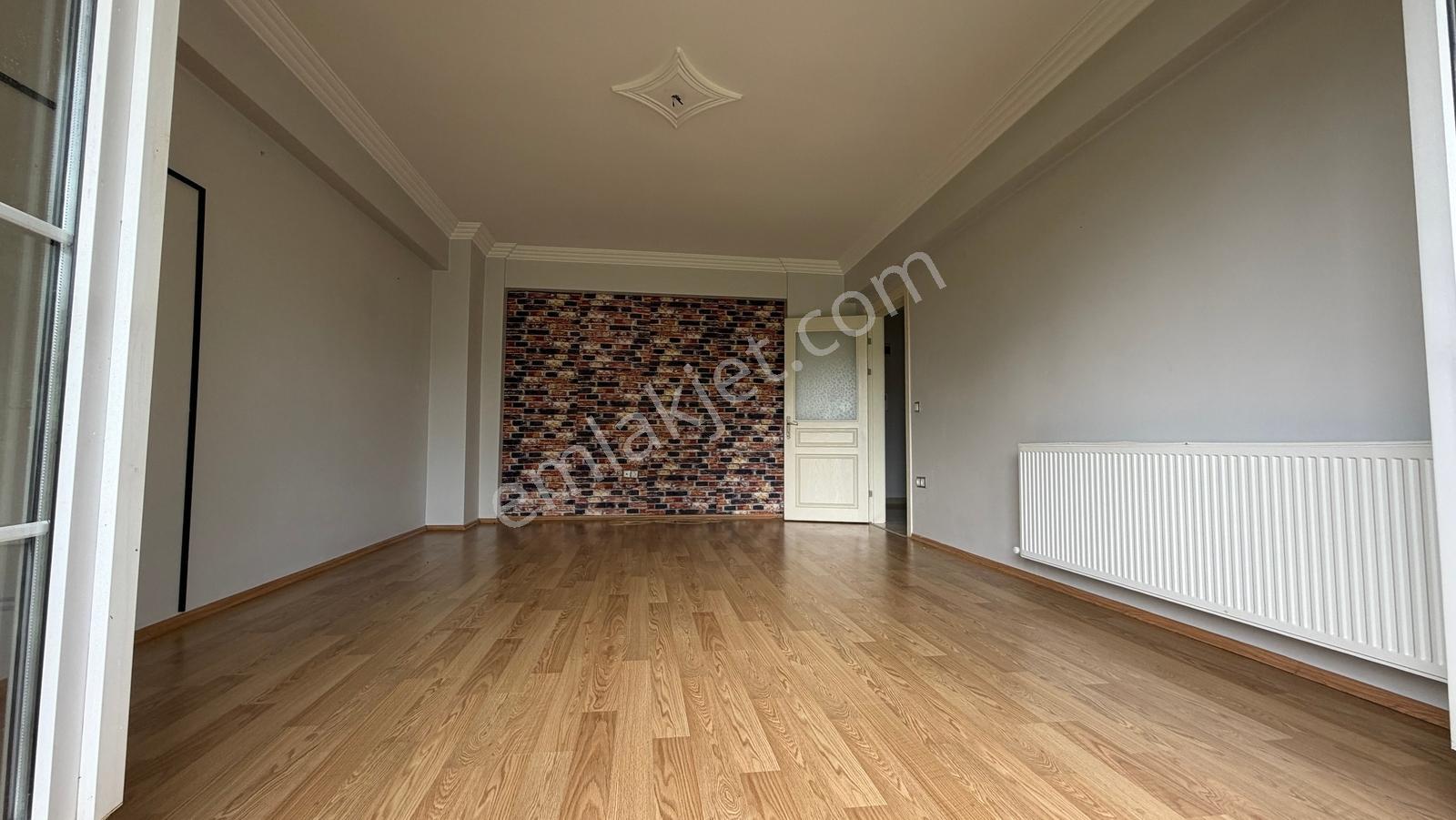 Serdivan'da Satılık: Panorama Sitesi, Havuzlu, Bahçeli 3+1 Daire - Görsel 16
