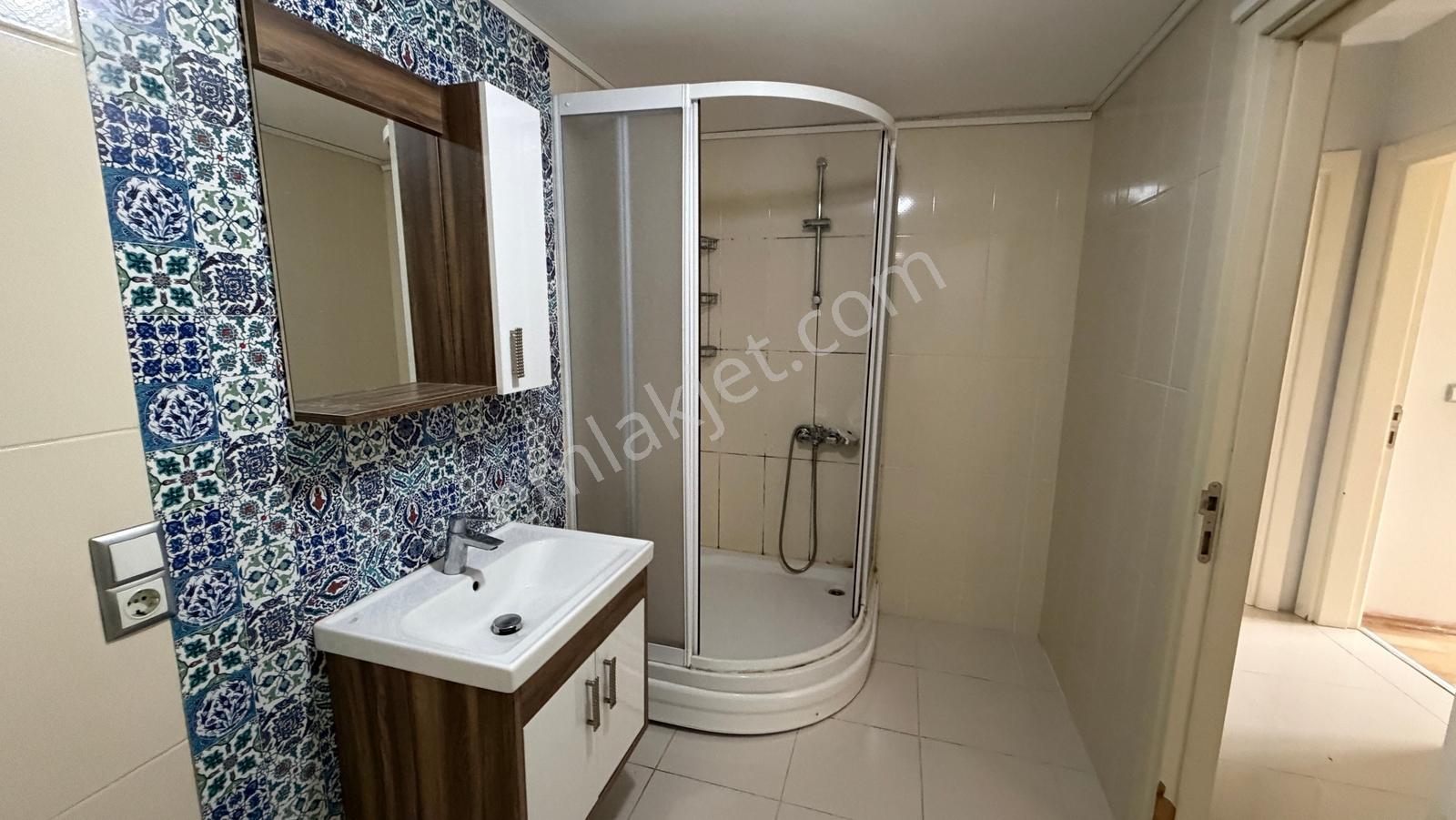 Serdivan'da Satılık: Panorama Sitesi, Havuzlu, Bahçeli 3+1 Daire - Görsel 5