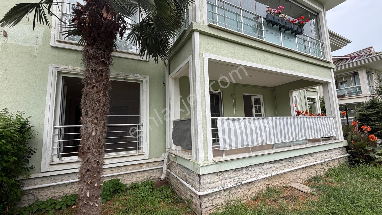 Serdivan'da Satılık: Panorama Sitesi, Havuzlu, Bahçeli 3+1 Daire - Görsel 9