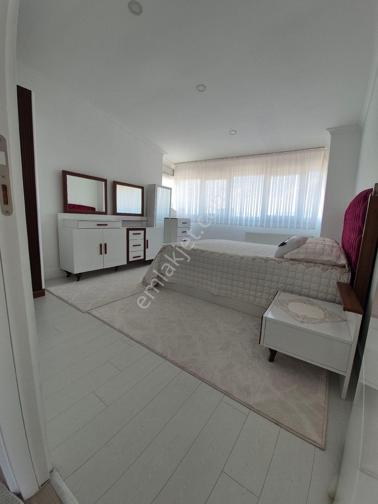 Üçgen Mahallesi'nde 200 M² Net 4+1 | Teraslı | Doğalgazlı | Asansörlü | Otoparklı - Görsel 23