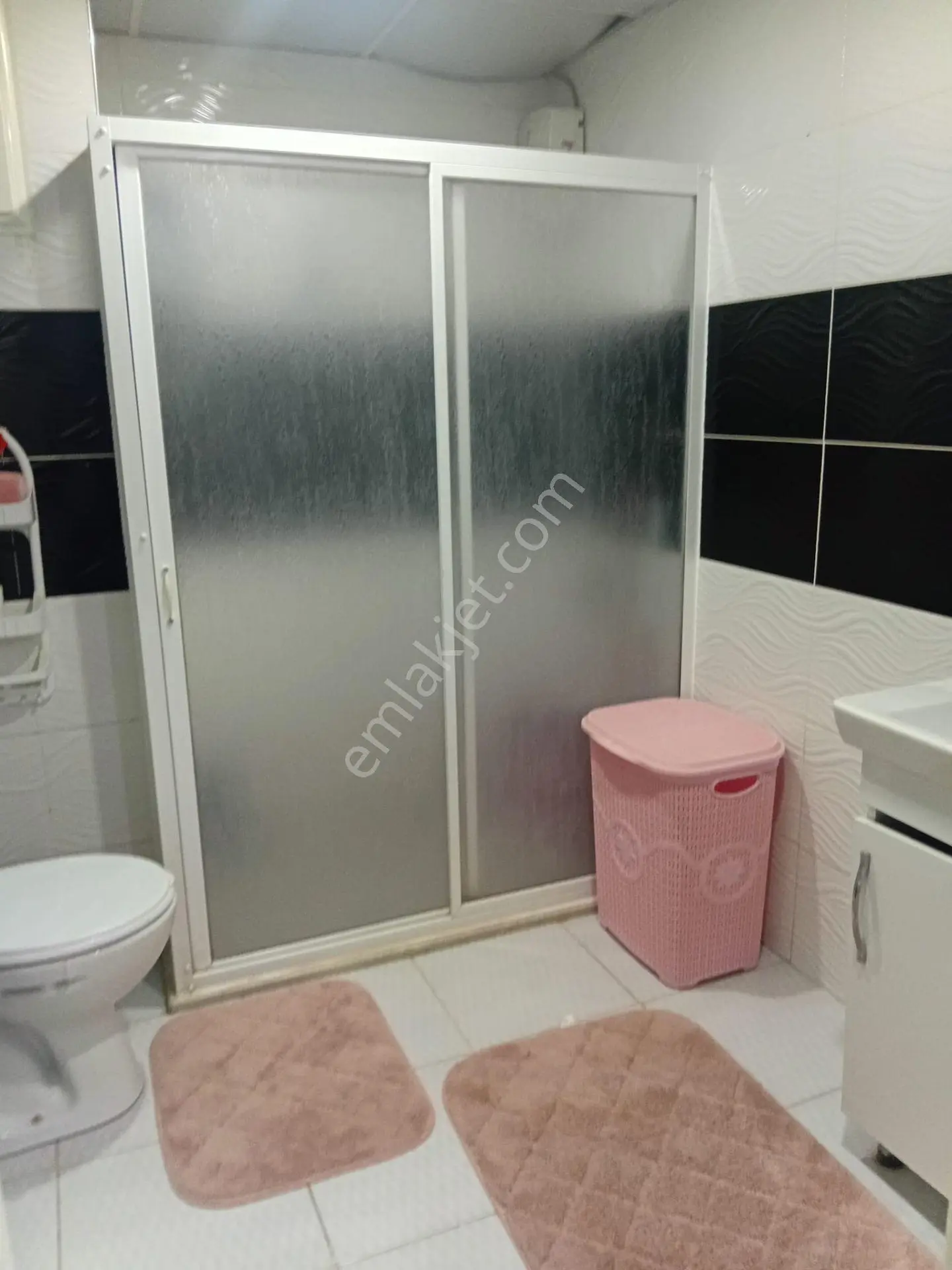 Nazilli..çapahasan Mahallesinde..kiracılı Satılık Daire..1 Artı 1 - Görsel 2